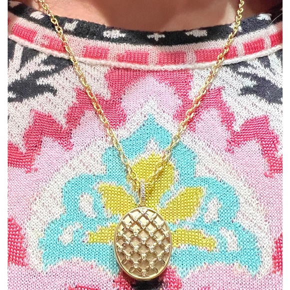 KC Designs 14K Diamond Oval Lattice Locket Necklace - Picture 4 of 7